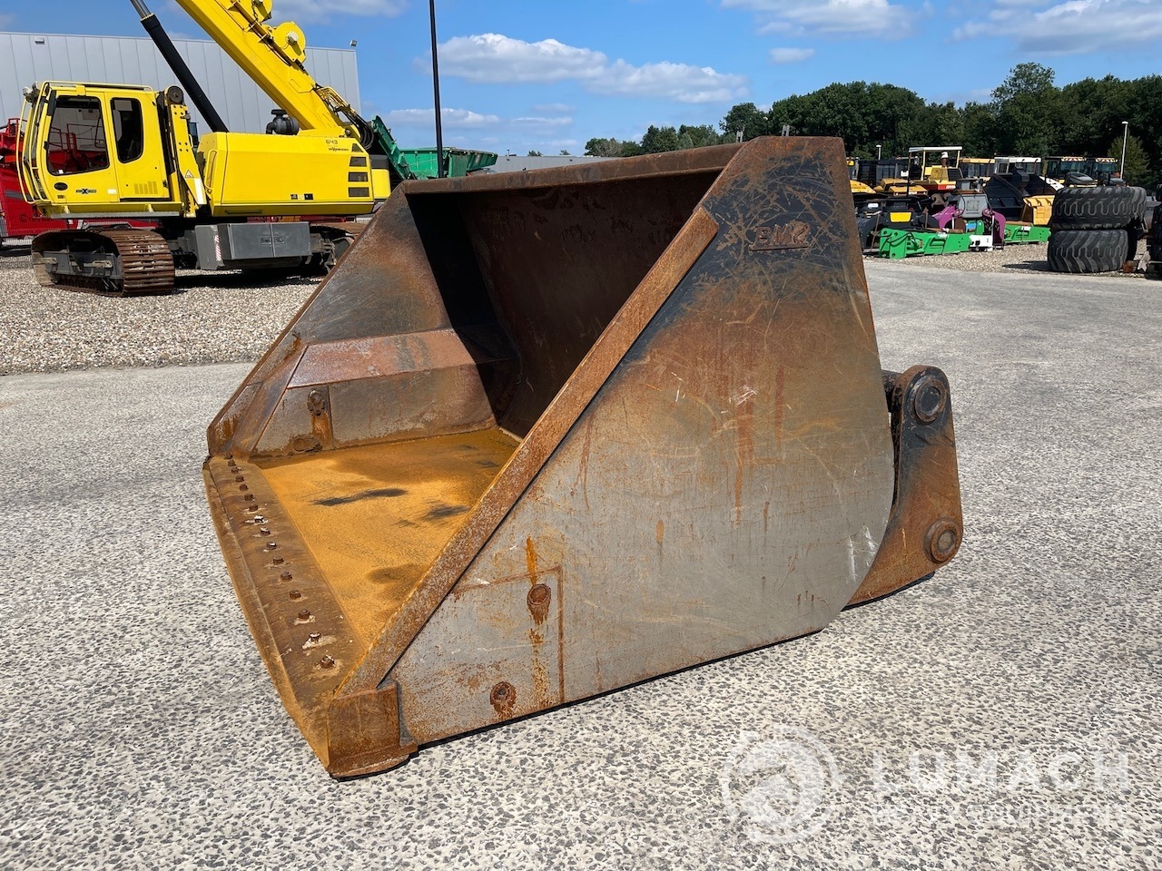High tip bucket 280cm 3800ltr Volvo/Lundberg connection Lumach