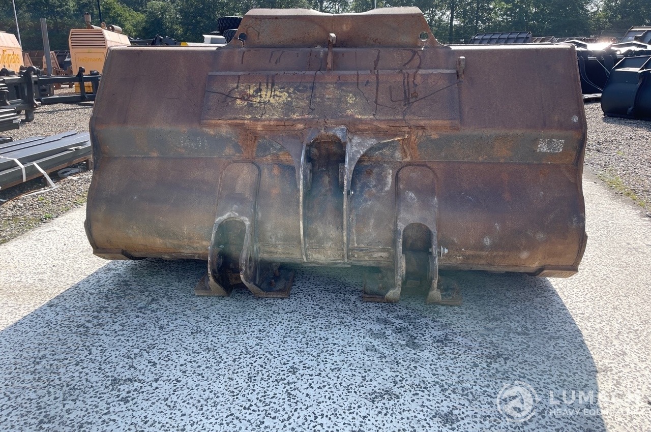 Volvo L120 Loading bucket 290cm Pinon connection Lumach
